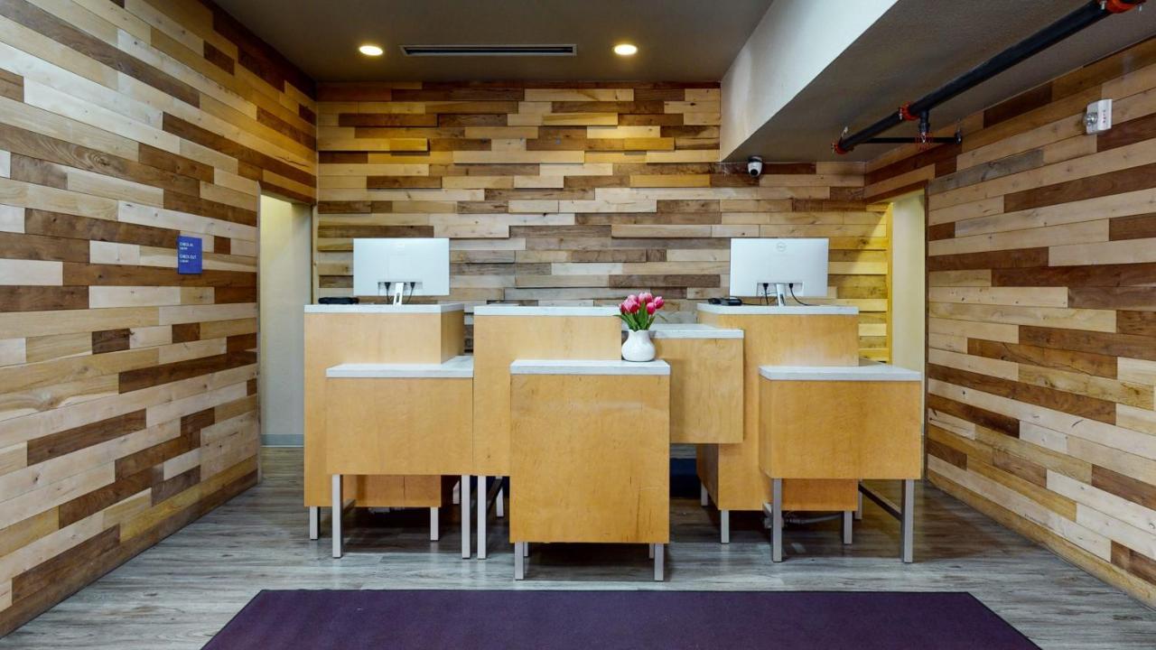 Aggieland Boutique Hotel College Station Exterior foto