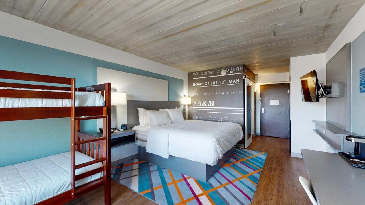 Aggieland Boutique Hotel College Station Exterior foto